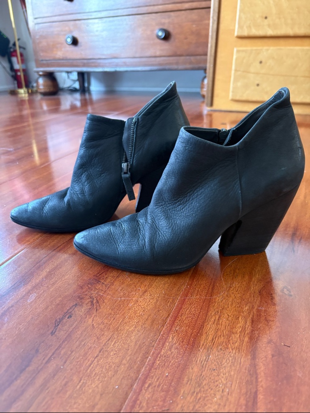 MARSELL MARSÉLL Black Leather Pointed Ankle Booties boots with Block Heel 38 8